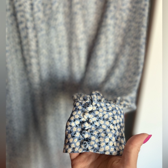 Spring/summer blue floral blouse - Picture 5 of 5